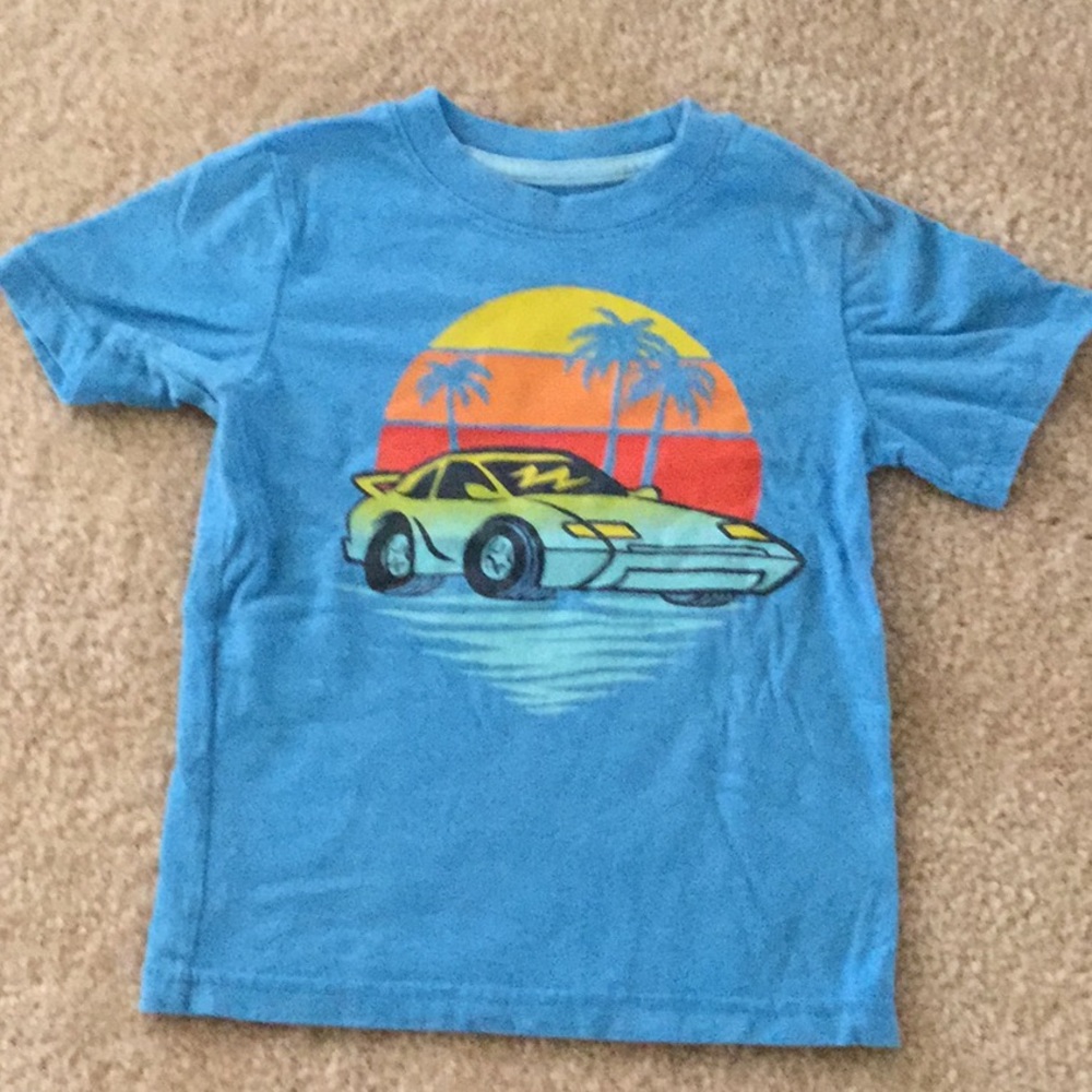 CIRCO Car scene Tee. Size 3T.